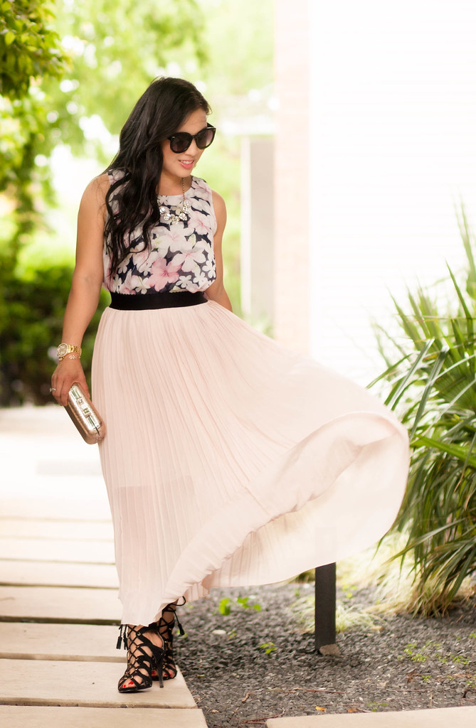cute & little blog | petite fashion | sleeveless floral chiffon blouse, pink pleated chiffon maxi skirt, lace up sandals | spring summer outfit