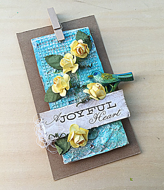 A-joyful-heart-mixed-media-card-by-Yvonne-Yam-for-LESSology