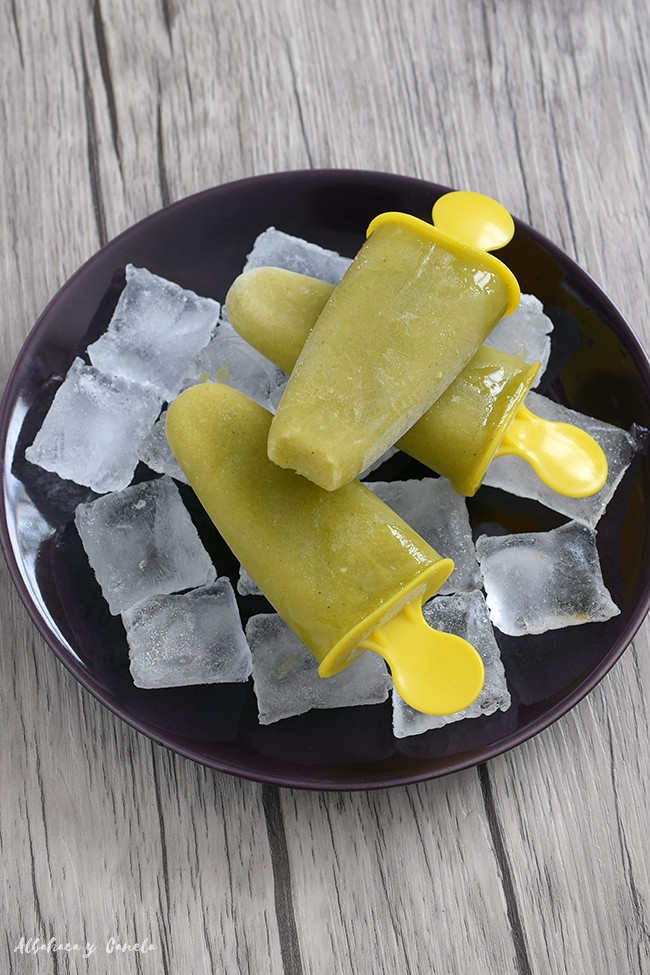Smoothie popsicles