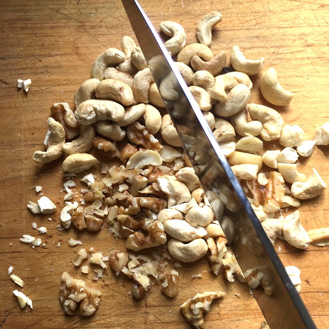 nuts granola
