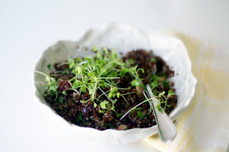 Salada de quinoa, beterraba e feijão verde