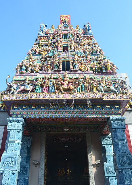 singapore heritage district little india Sri Veeramakaliamman Temple