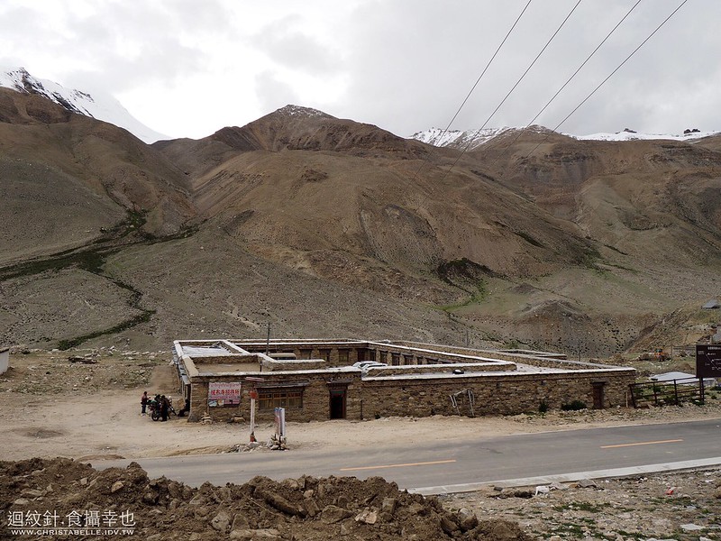 西藏珠峰路上