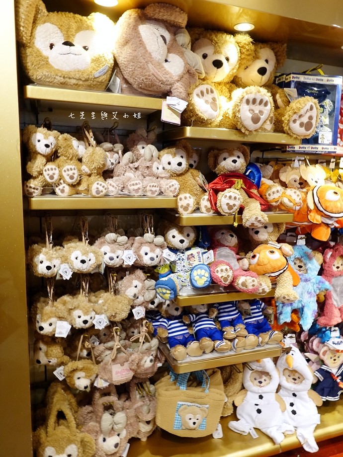36 香港機場 迪士尼奇妙店 買達菲熊免進迪士尼樂園