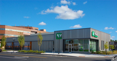 The District Retail