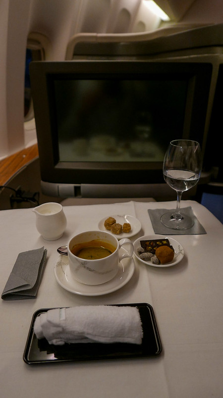 28192953123 36e03d0a10 c - REVIEW - Cathay Pacific : First Class - Hong Kong to London (B77W)