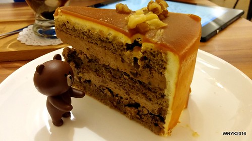 Brown & Cake