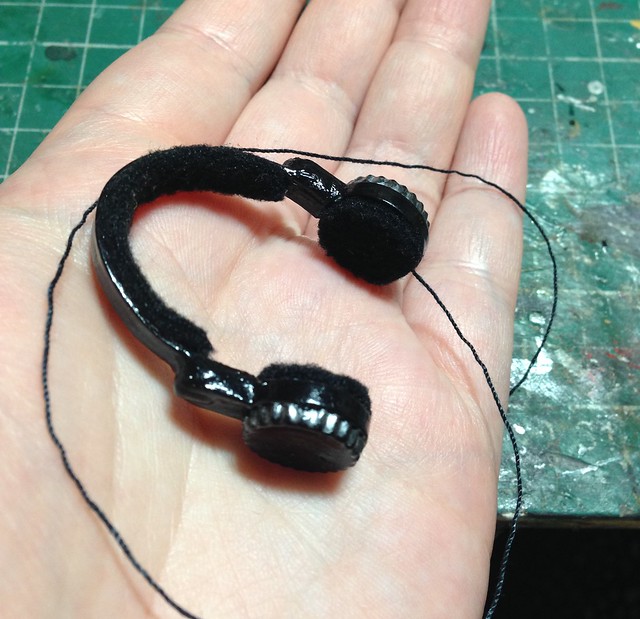 1/6th scale Headphones