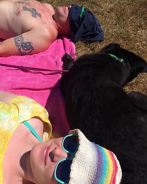 Family Fun time at the park yesterday. Fried chicken and green salad, followed by a solid 10 minutes of "sunbathing" before the panting black dogs made us feel guilty.