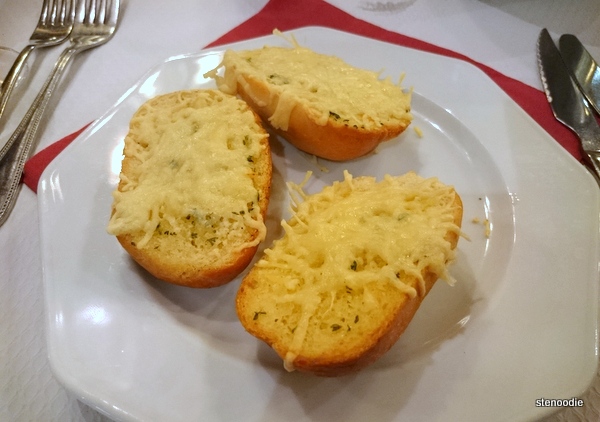  Garlic bread